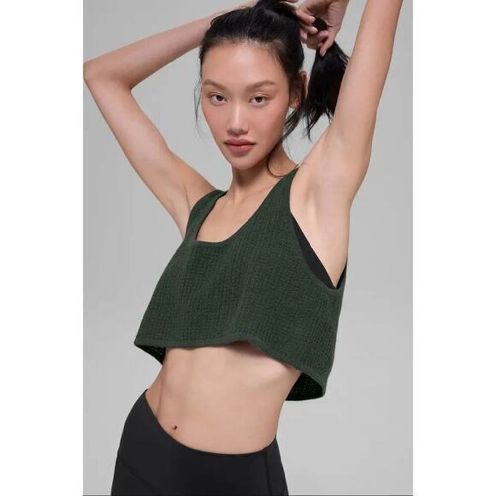 NWOT Alo Yoga Cashmere Plush Waffle Crop Tank Top Dark Cactus Gray Size L